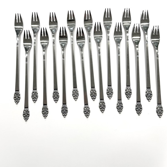 Oneida Other - 16 Oneida Oneidacraft Nordic Crown  Cocktail Seafood Forks Replacement Vintage